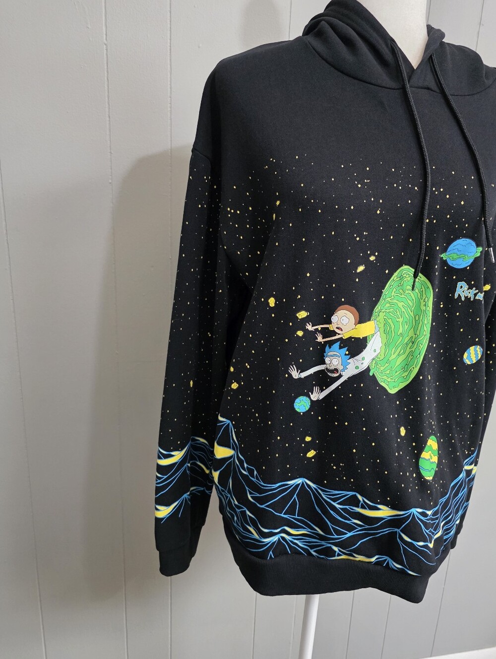 Rick And Morty Unisex Portal Space Scene Black Hoodie Size L - Picture 2 of 13